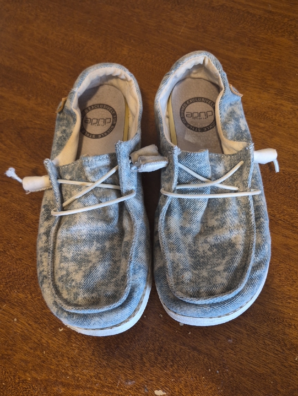 Hey Dude Women's Slip-On Flats in Washed Blue and White